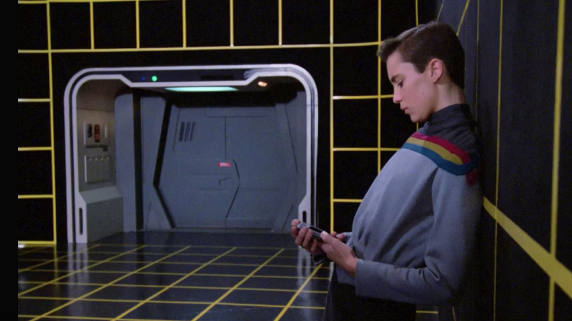 STAR TREK HOLODECK